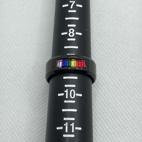 NWOT Size 9 Titanium band with rainbow flag stones - Picture 4 of 4